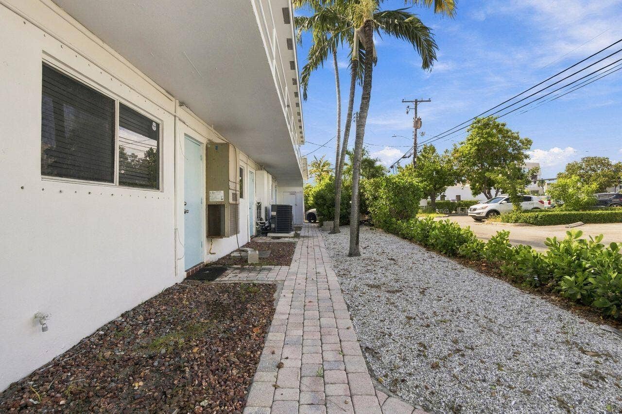 4529 NE 21st Avenue, #3, Fort Lauderdale, FL 33308 Back of Structure