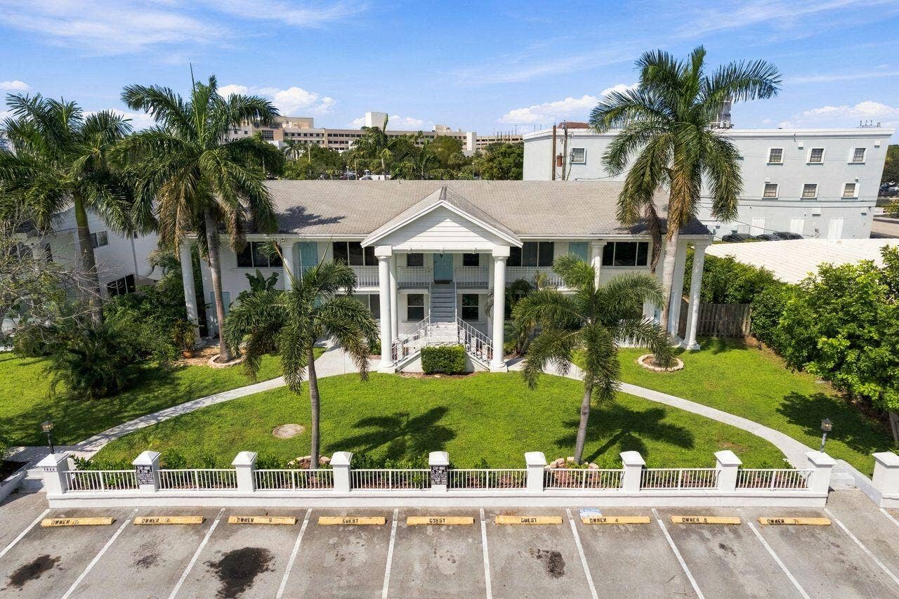4529 NE 21st Avenue, #3, Fort Lauderdale, FL 33308 Arial front of structure
