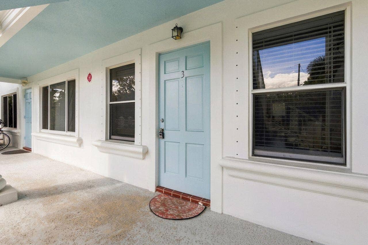 4529 NE 21st Avenue, #3, Fort Lauderdale, FL 33308 Front door of unit