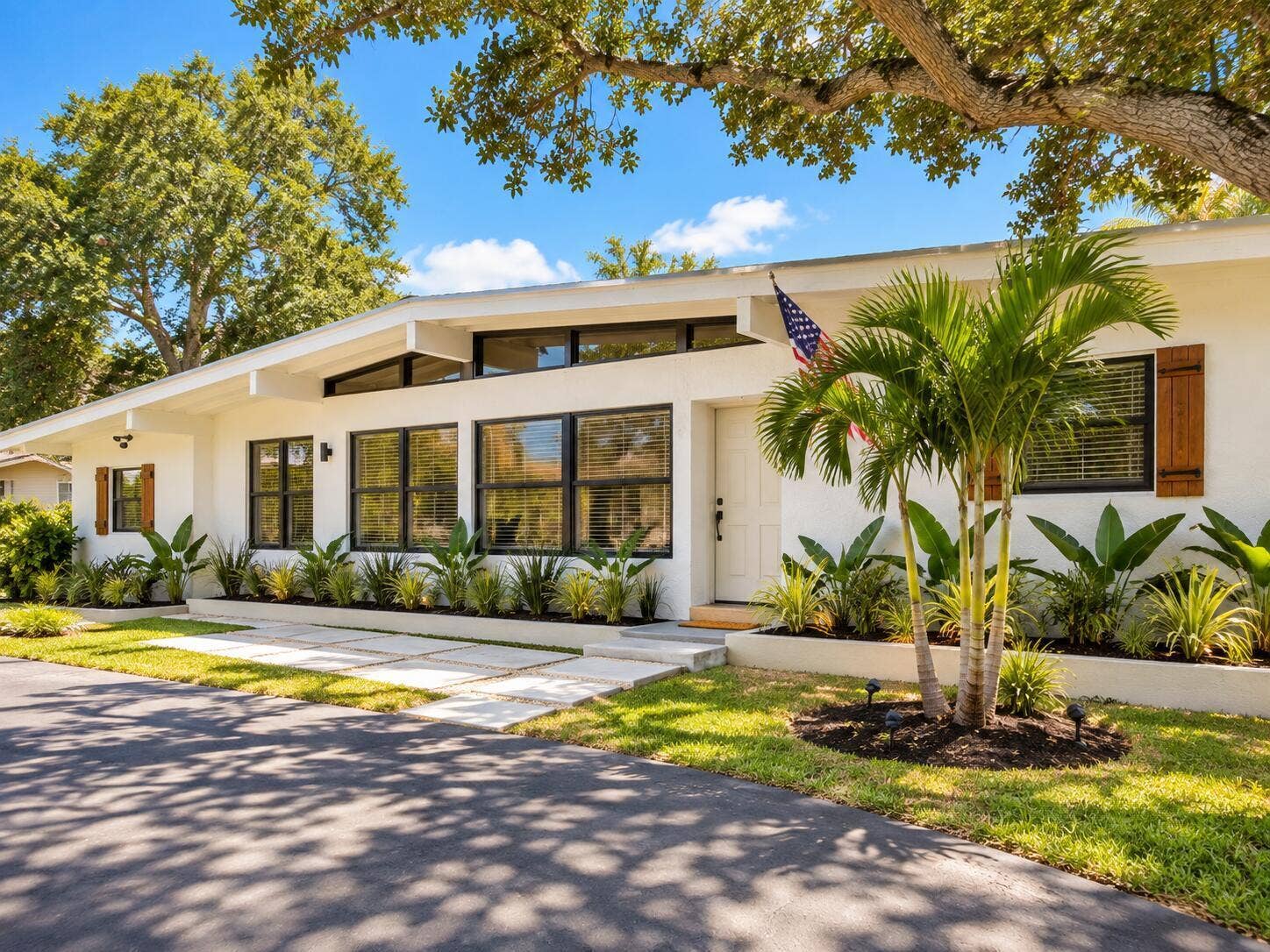 1944 NE Lake Place, Jensen Beach, FL 34957 1