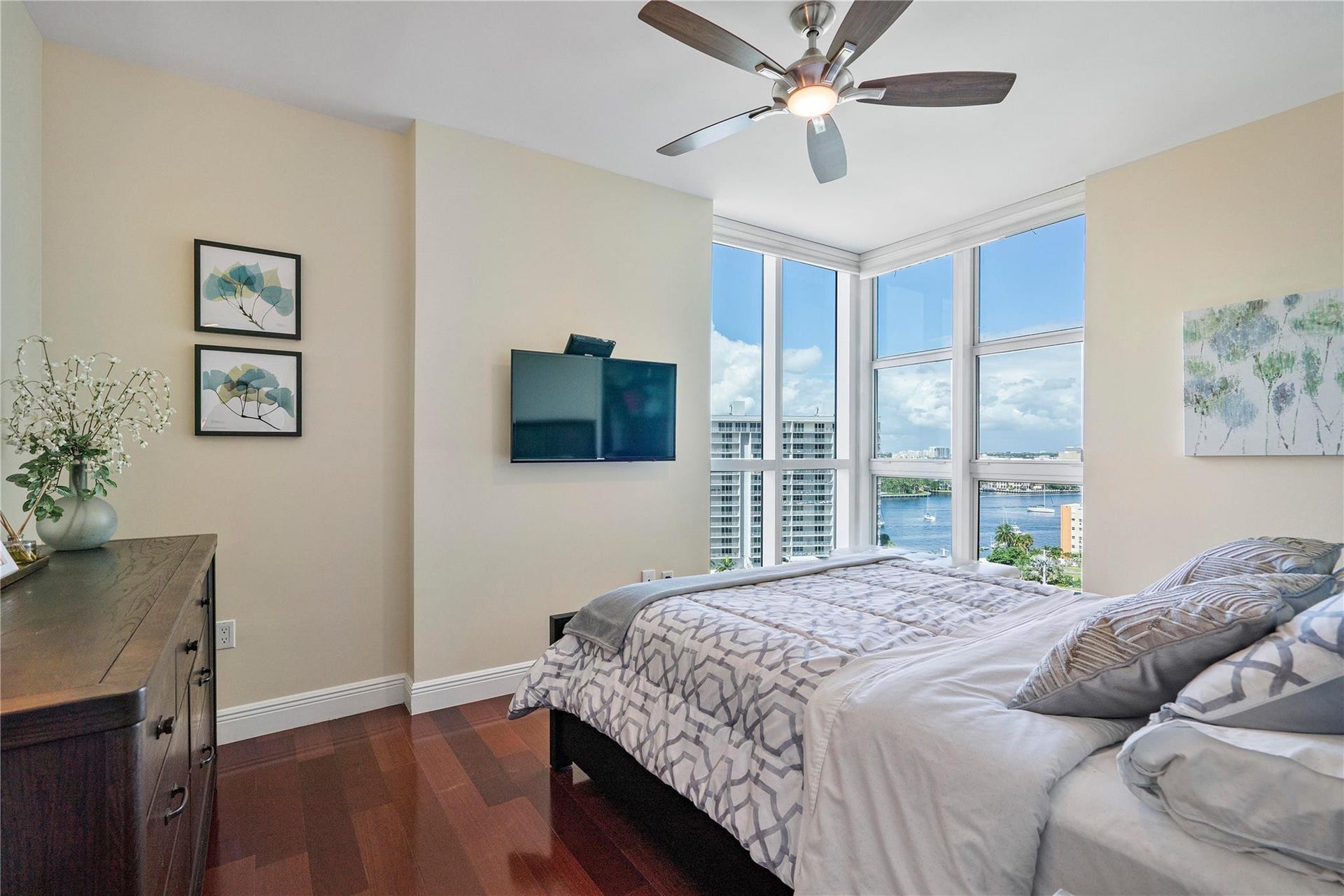 101 S Fort Lauderdale Beach Boulevard, #1207, Fort Lauderdale, Fort Lauderdale, FL 33316 Photo 17