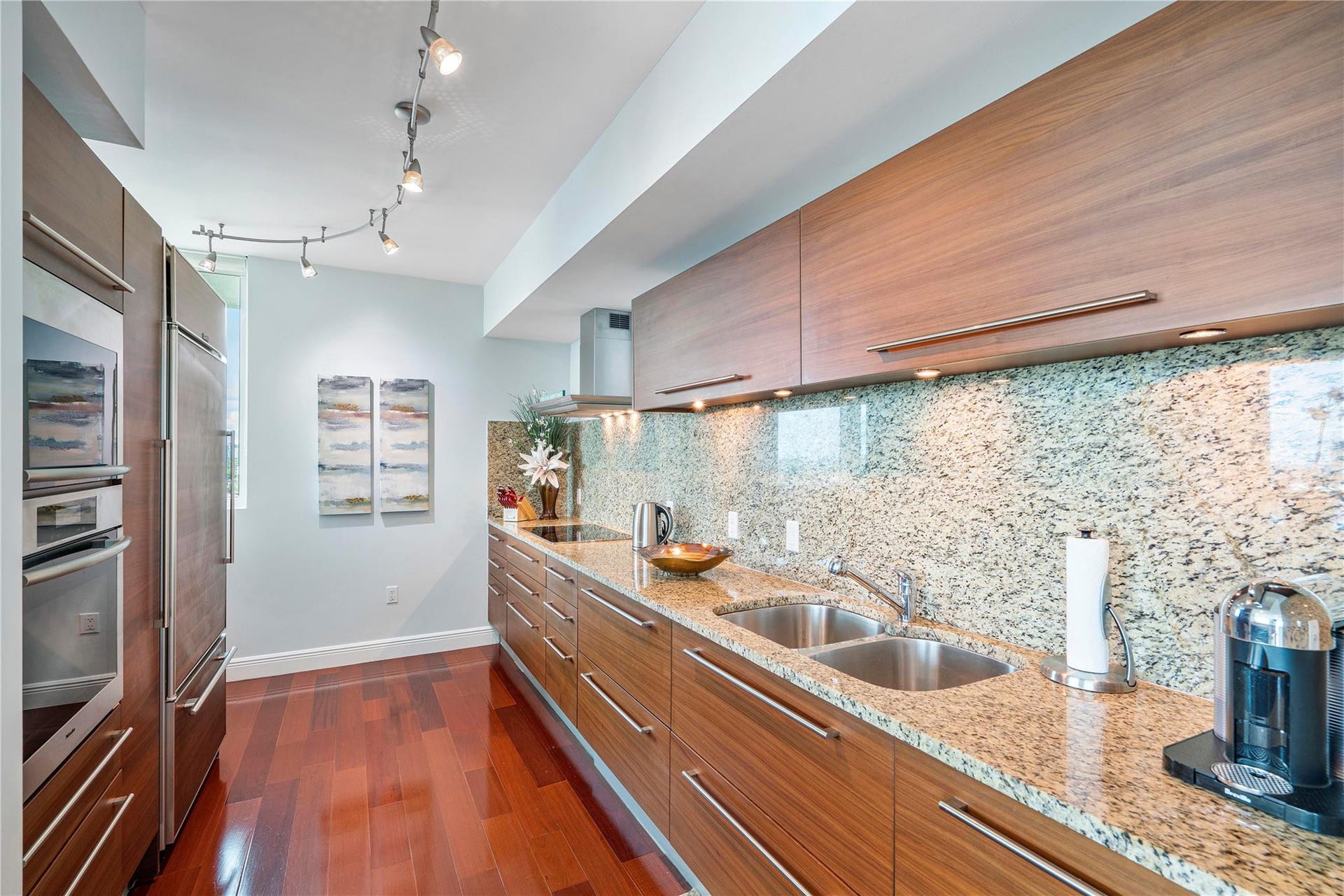101 S Fort Lauderdale Beach Boulevard, #1207, Fort Lauderdale, Fort Lauderdale, FL 33316 Kitchen