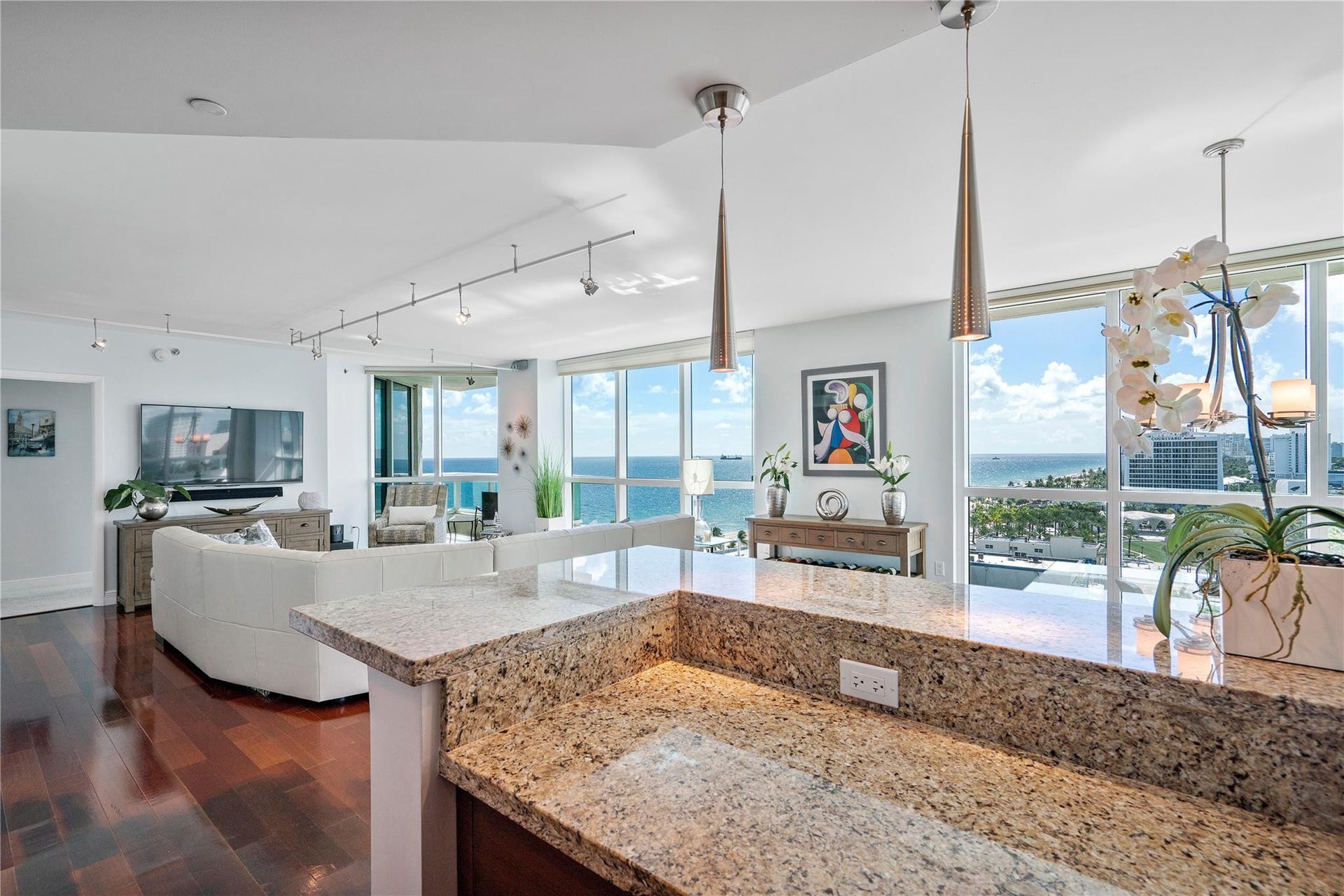 101 S Fort Lauderdale Beach Boulevard, #1207, Fort Lauderdale, Fort Lauderdale, FL 33316 Kitchen