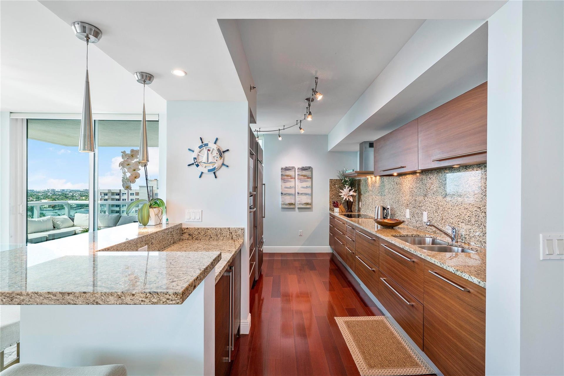101 S Fort Lauderdale Beach Boulevard, #1207, Fort Lauderdale, Fort Lauderdale, FL 33316 Kitchen 10