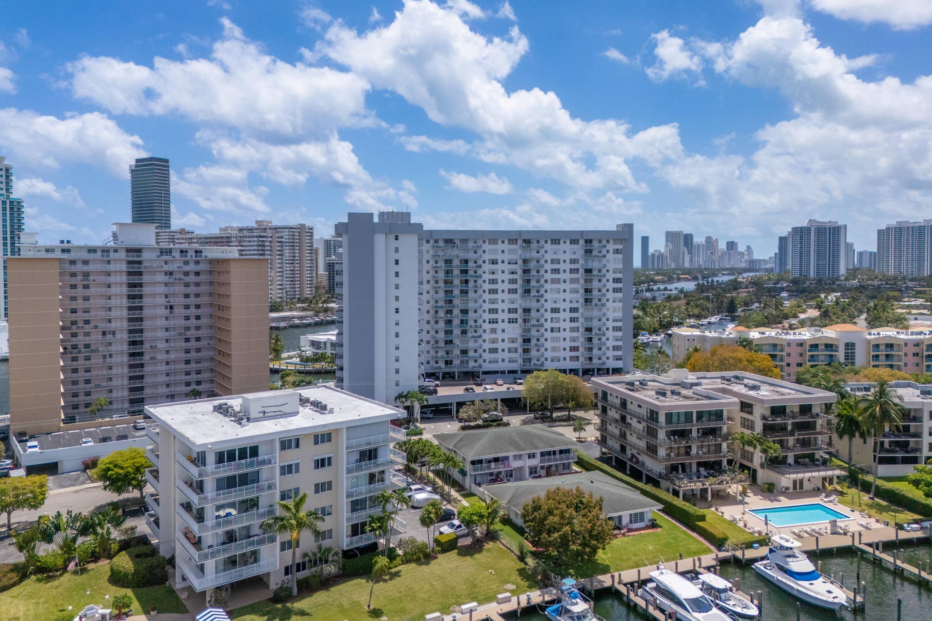 137 Golden Isles Drive, #1001, Hallandale Beach, FL 33009 IMG_9508