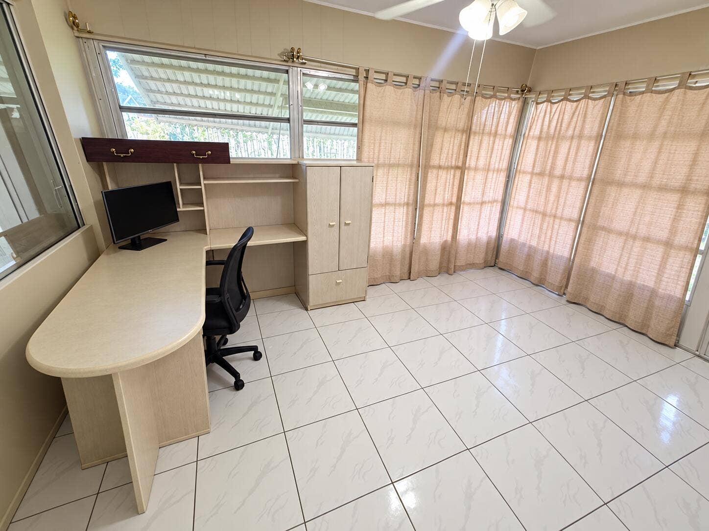 2287 NW 81ST Avenue, Sunrise, FL 33322 Florida room/bonus room/office