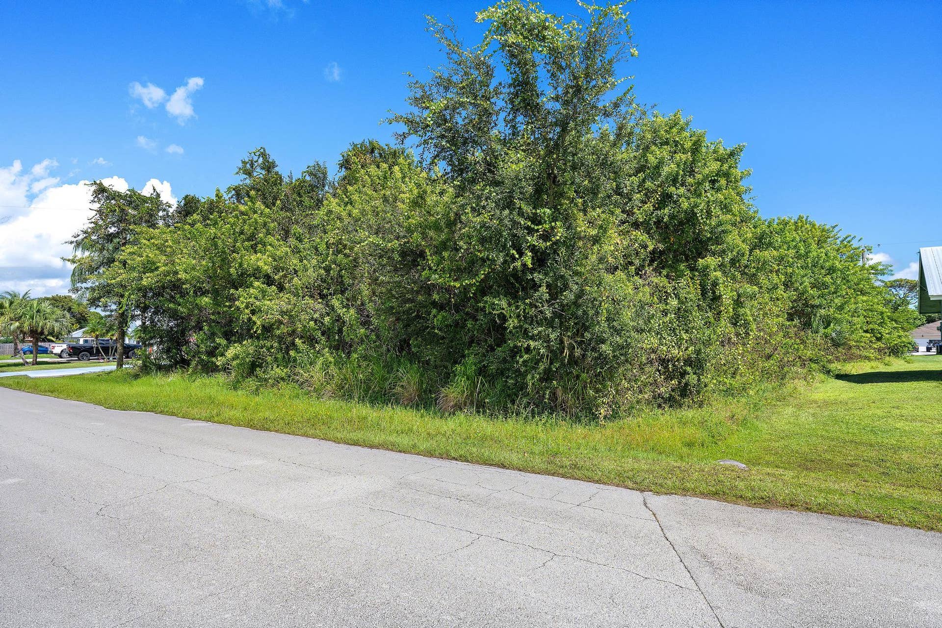 2125 SE Trillo St-1