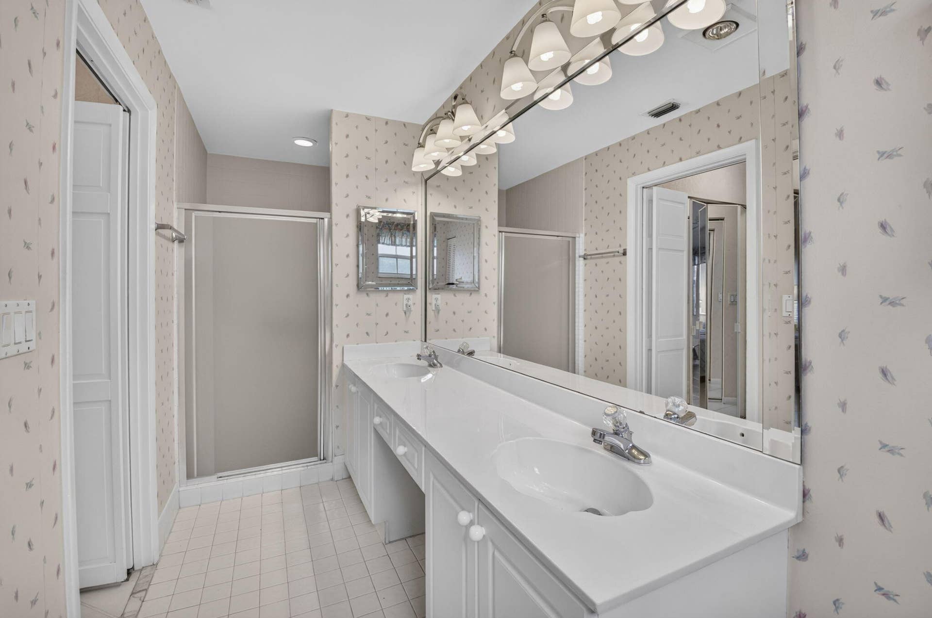 7700 CORAL LAKE Drive, Delray Beach, FL 33446 Primary Bathroom