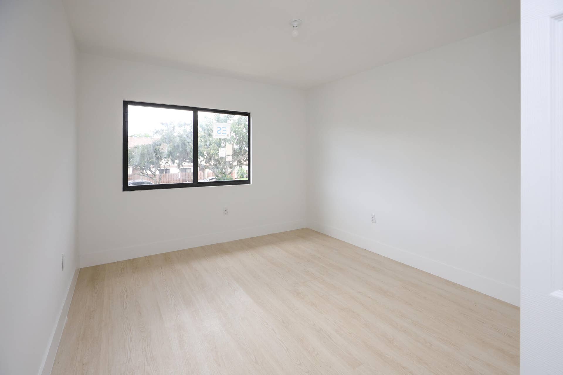 10675 NW 30th Place, #2, Sunrise, FL 33322 10675-24
