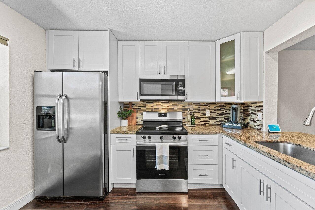 4225 Carambola Circle S, #26108, Coconut Creek, FL 33066 Kitchen