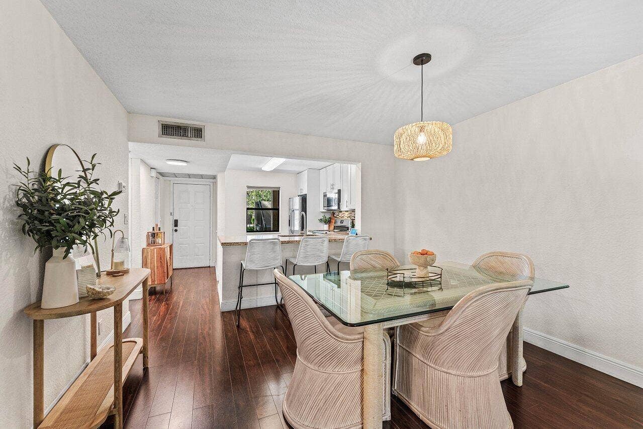 4225 Carambola Circle S, #26108, Coconut Creek, FL 33066 Dining