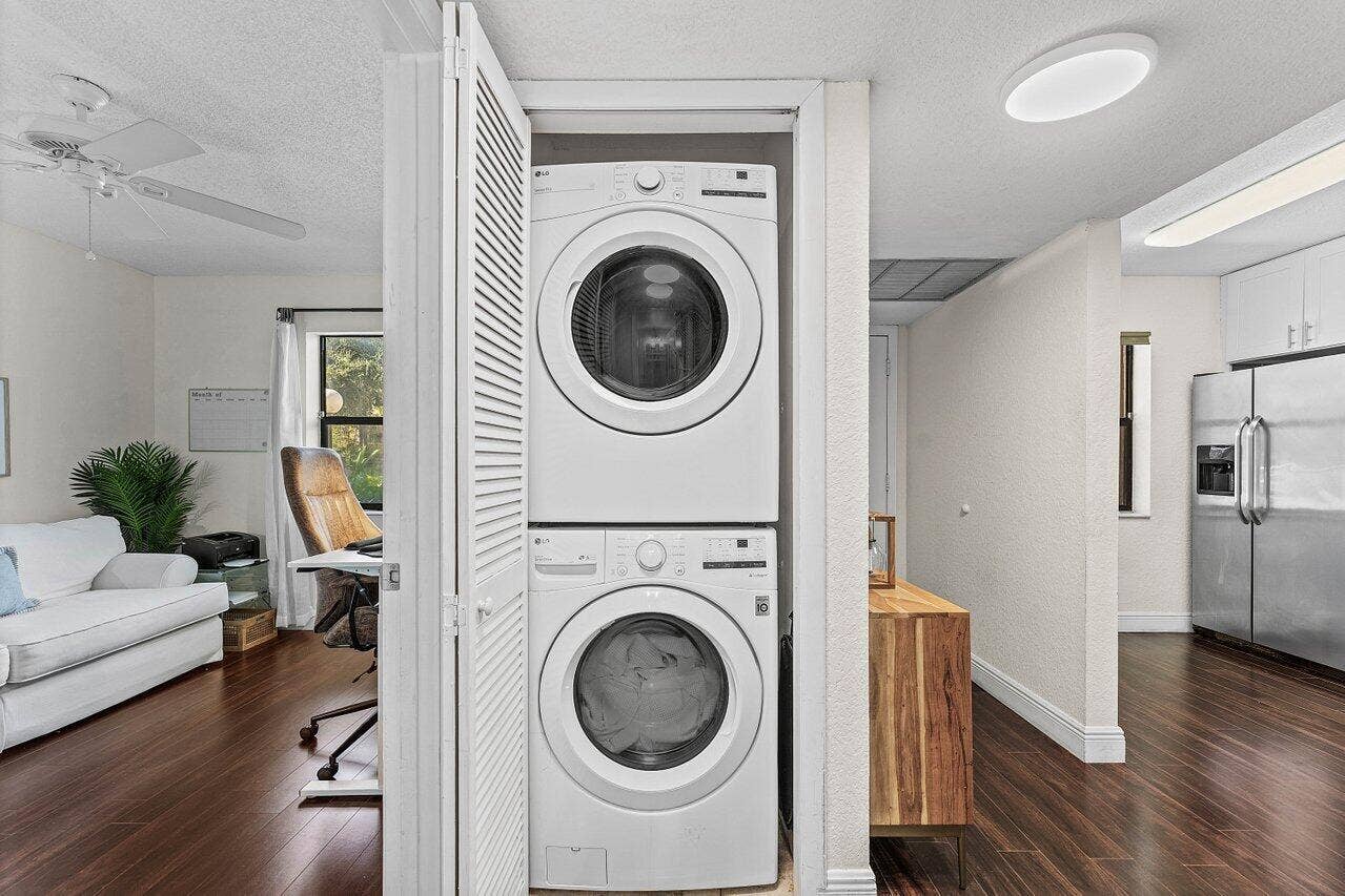 4225 Carambola Circle S, #26108, Coconut Creek, FL 33066 Laundry