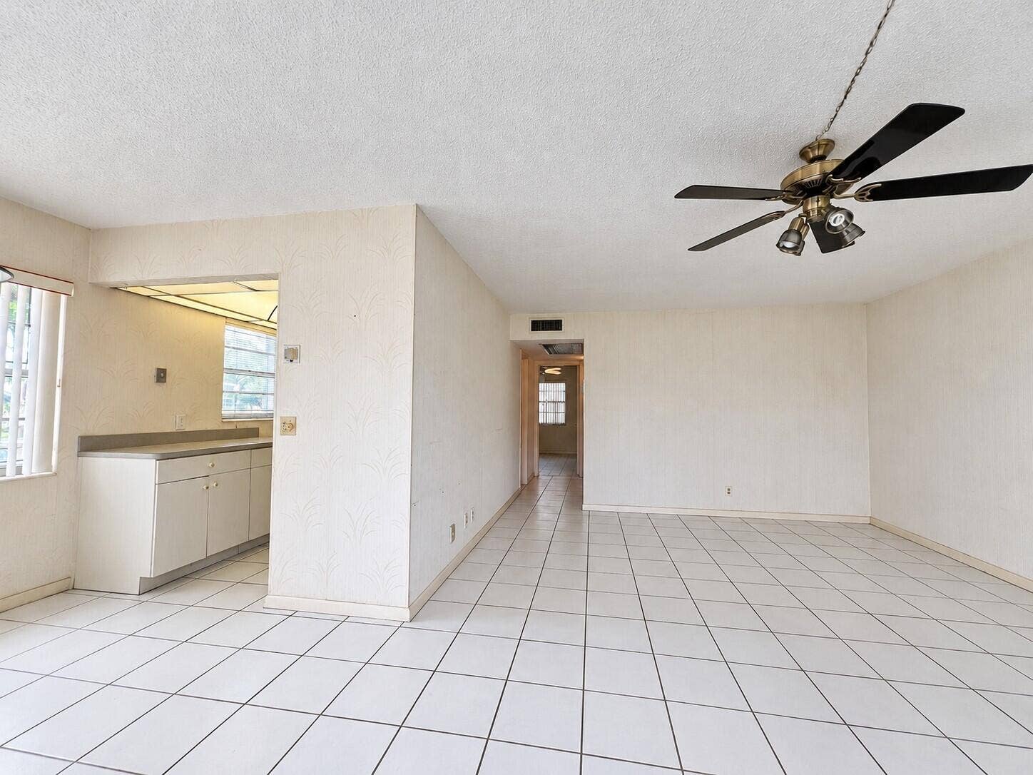 265 Northampton N, West Palm Beach, FL 33417 Living Area