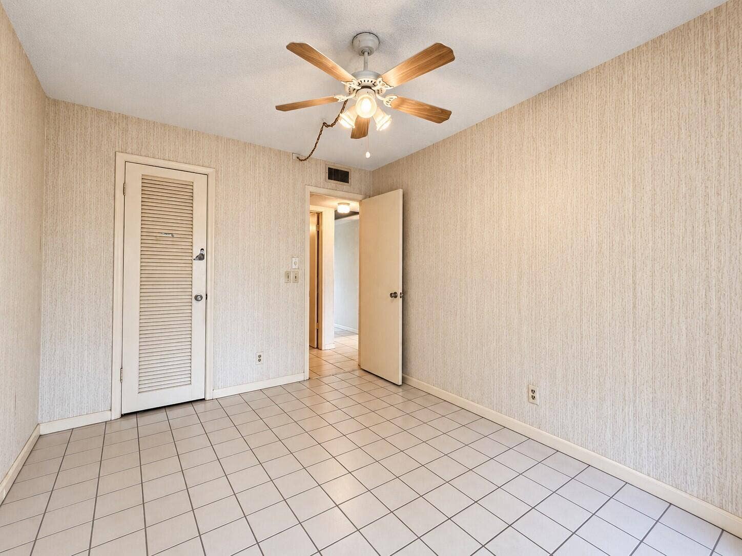 265 Northampton N, West Palm Beach, FL 33417 Bedroom One of Two