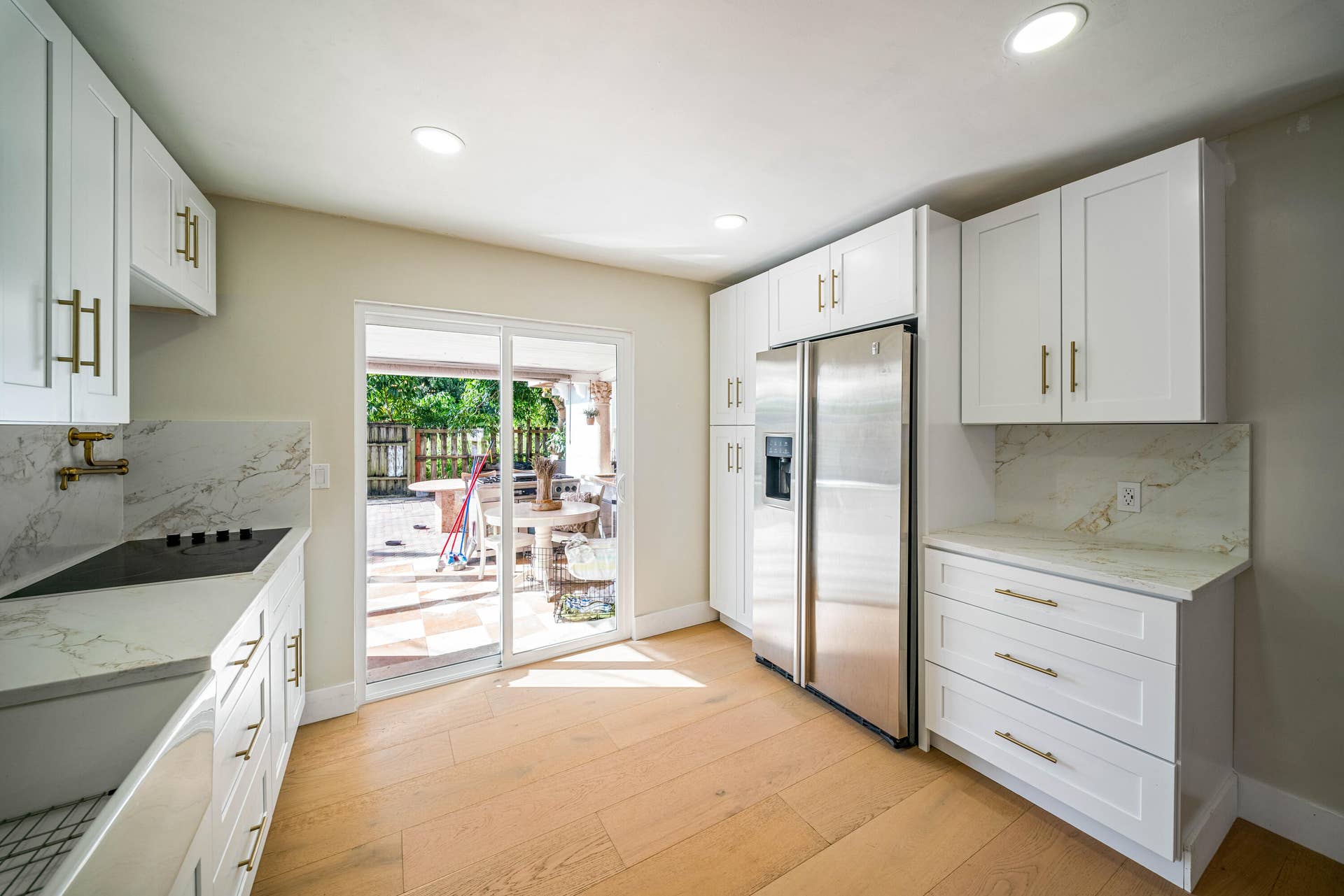 1020 FOREST Court, West Palm Beach, FL 33405 1-21