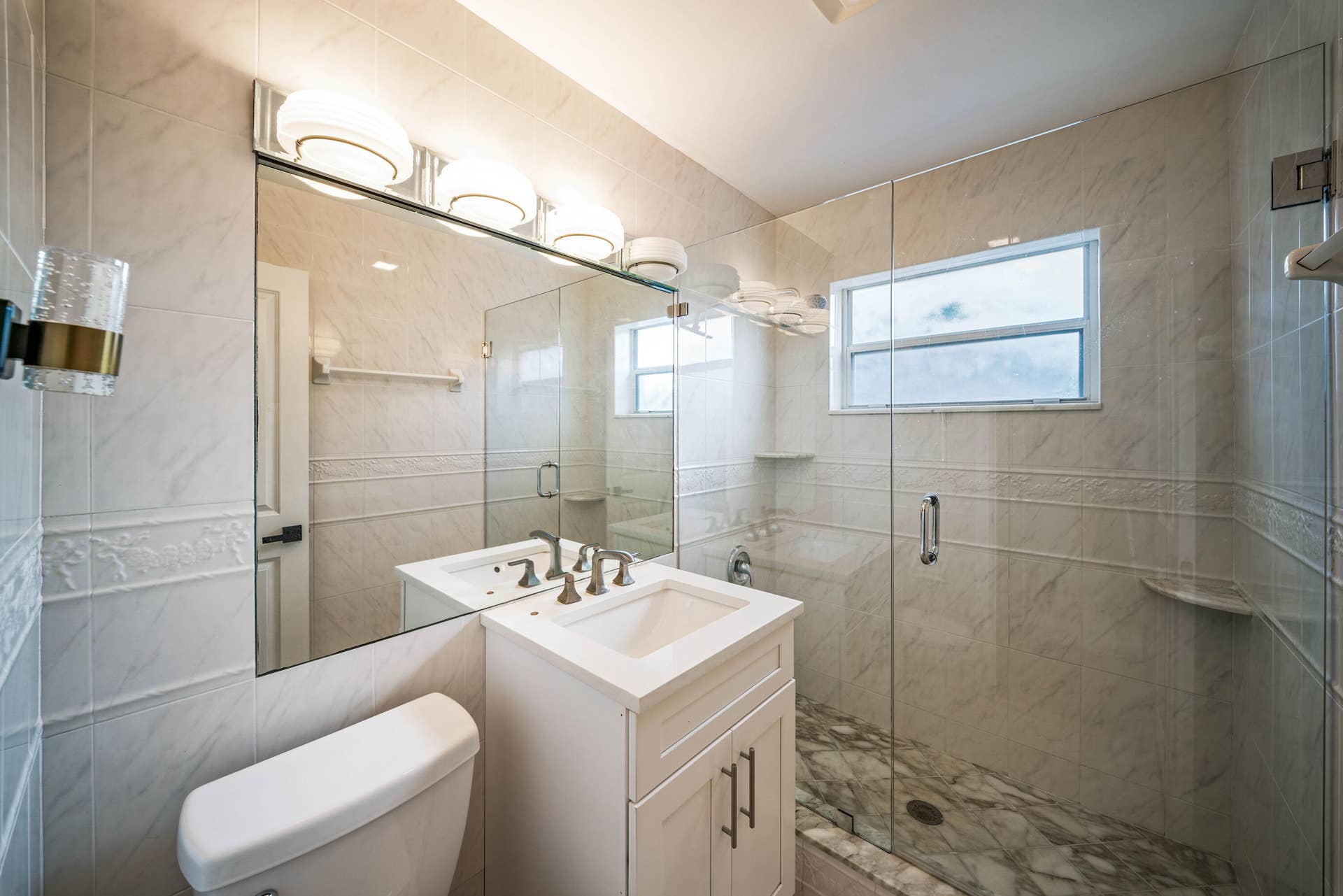 1020 FOREST Court, West Palm Beach, FL 33405 1-26