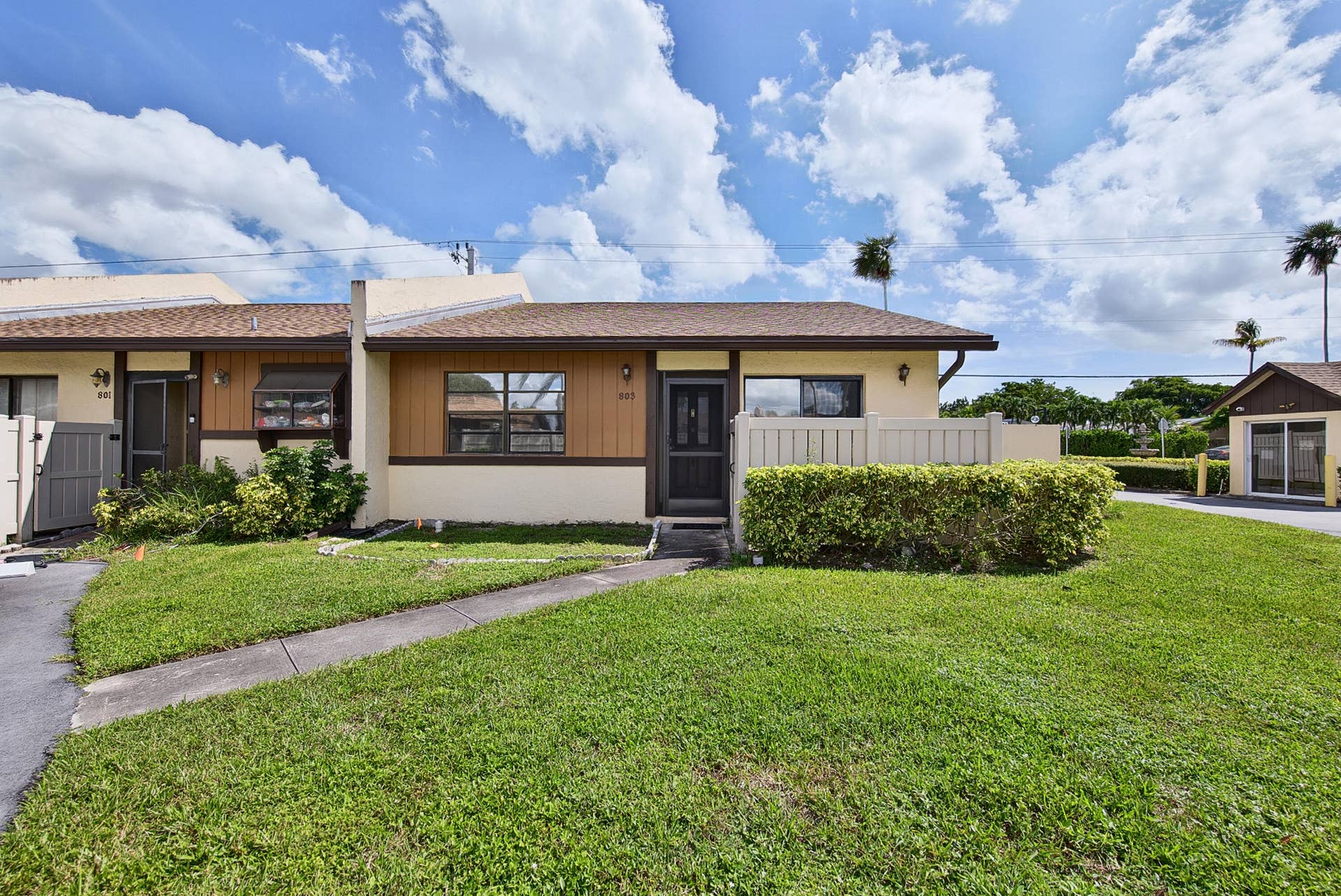 803 Banks Road, Margate, FL 33063 boyes-30