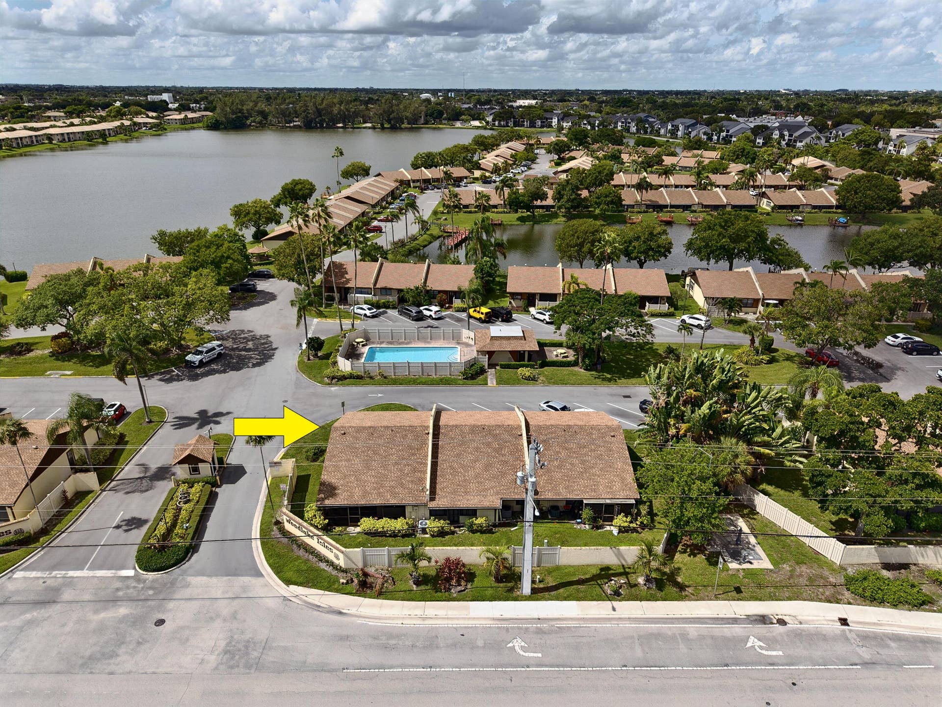 803 Banks Road, Margate, FL 33063 boyes-4-arrow