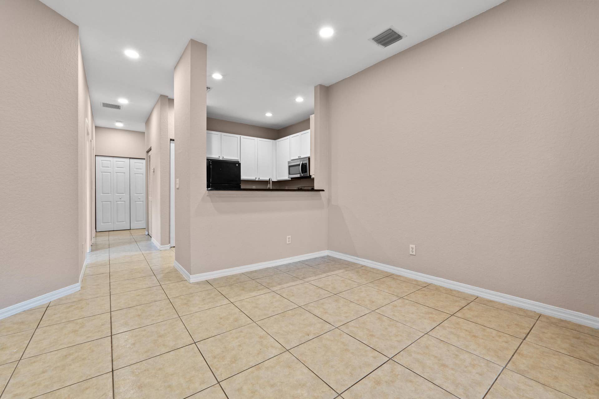 3105 GRANDIFLORA Drive, Greenacres, FL 33467 DSC05458