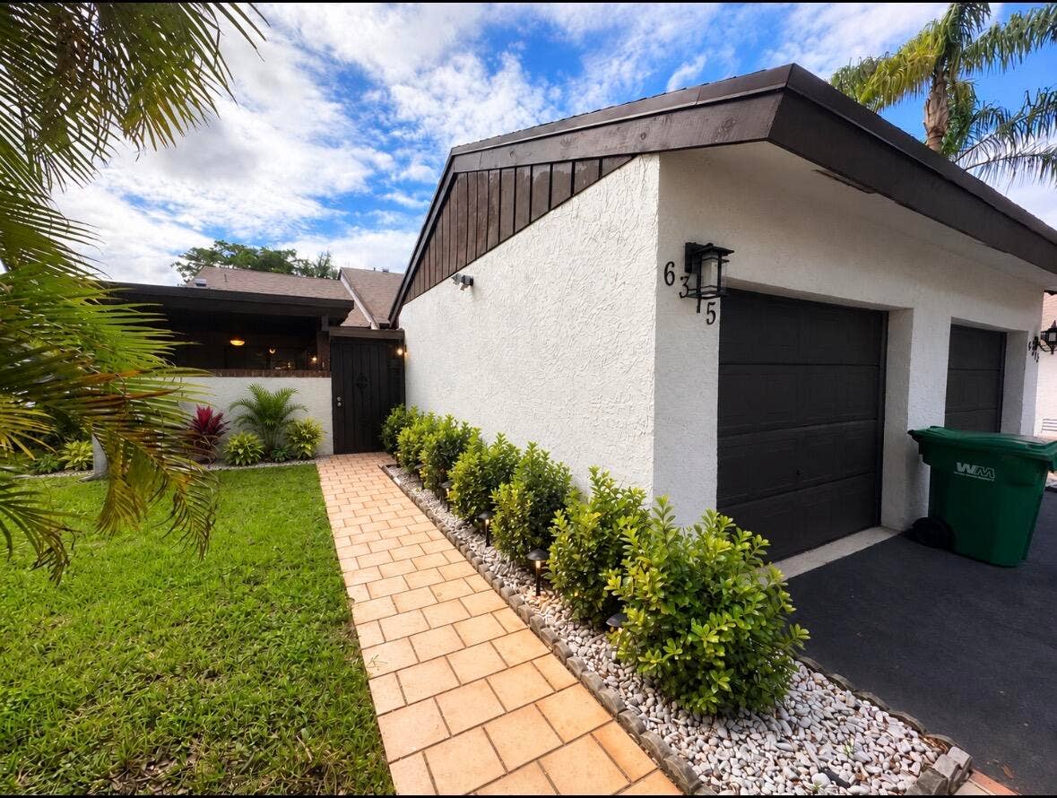 6375 PINEHURST Circle W, #D38, Tamarac, FL 33321 IMG_0674