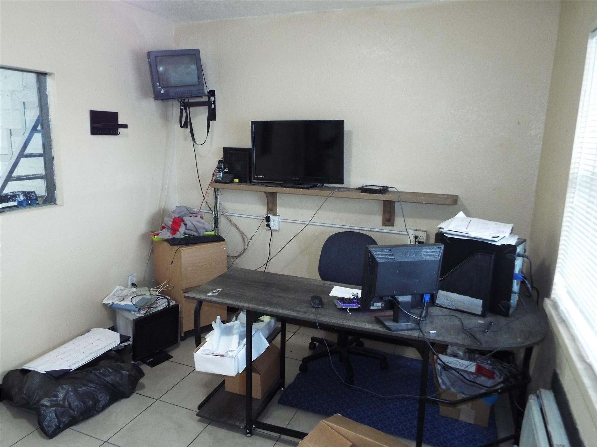 Photo 16