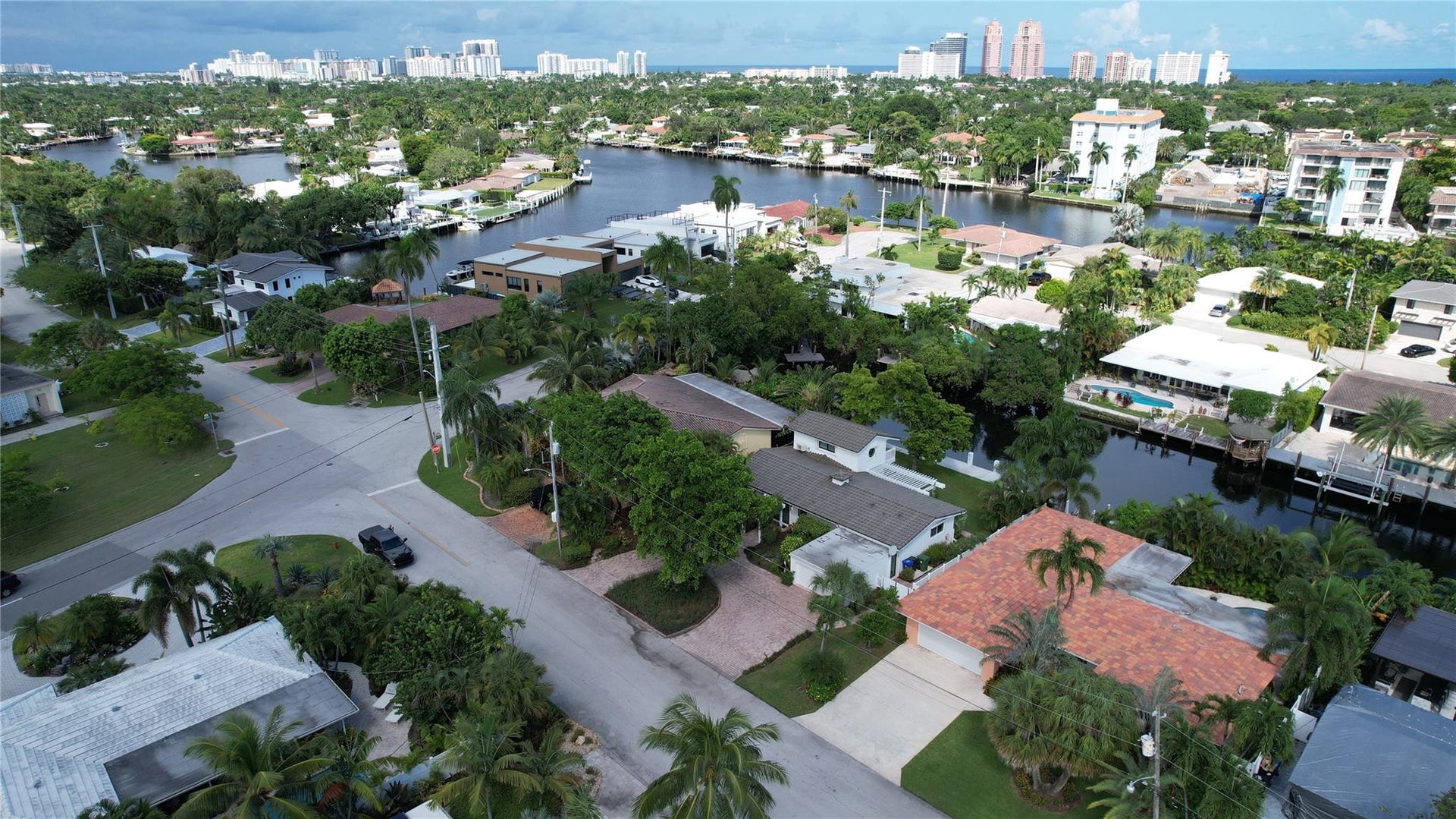 1806 NE 22ND Terrace, Fort Lauderdale, Fort Lauderdale, FL 33305 Facing South