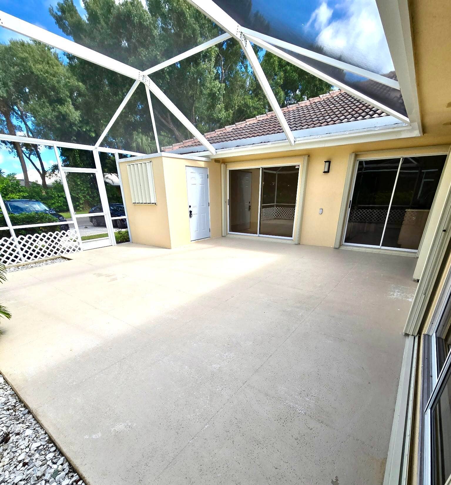 9181 SUN TERRACE Circle, #A, Palm Beach Gardens, FL 33403 PATIO 2