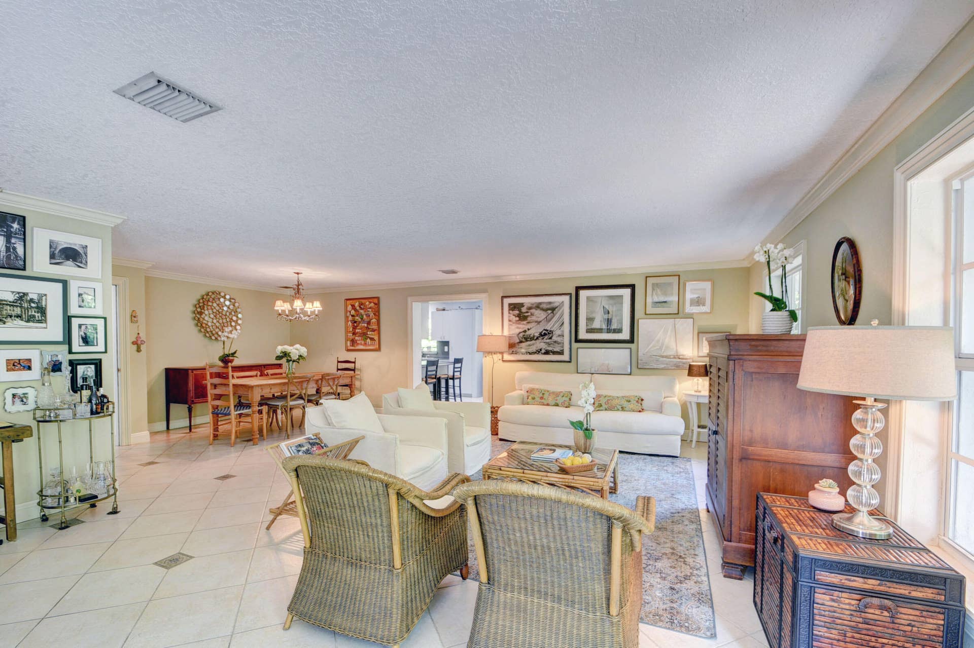 6110 Ridge Lane, Boynton Beach, FL 33435 Living Area