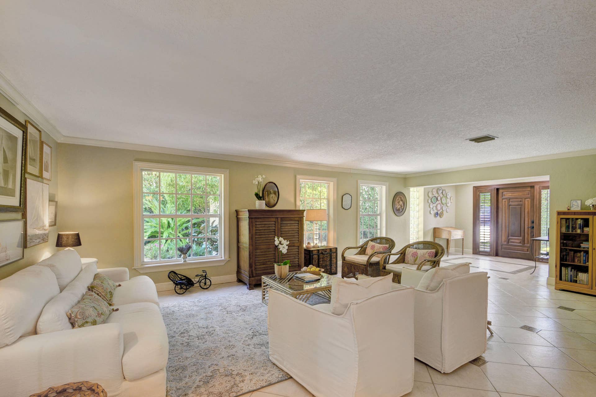 6110 Ridge Lane, Boynton Beach, FL 33435 Living Area