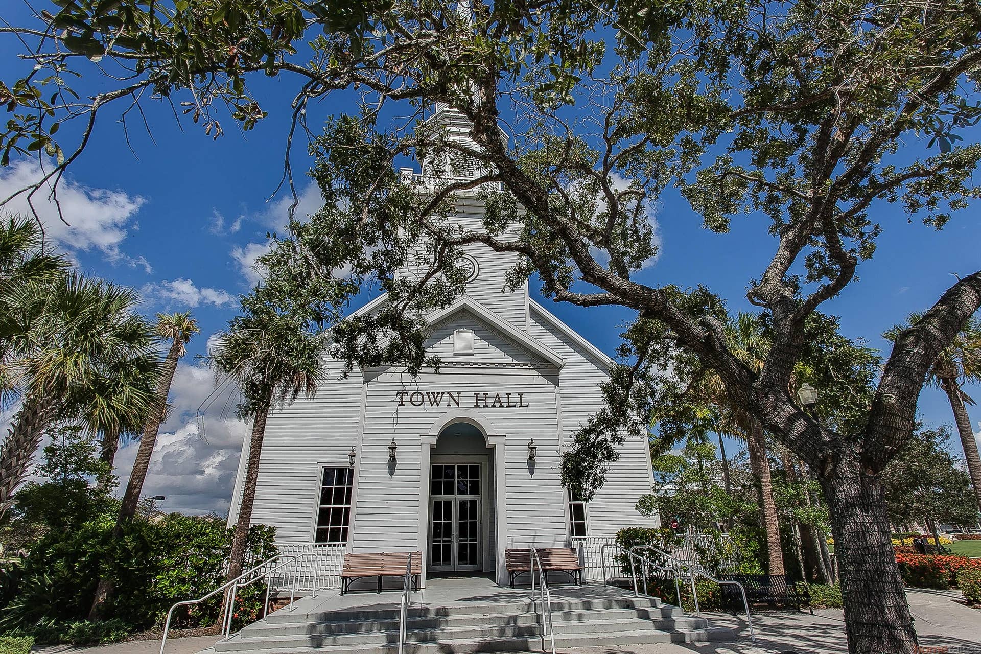 12688 SW Eleanor Drive, Port St Lucie, FL 34987 11 Town Hall Front