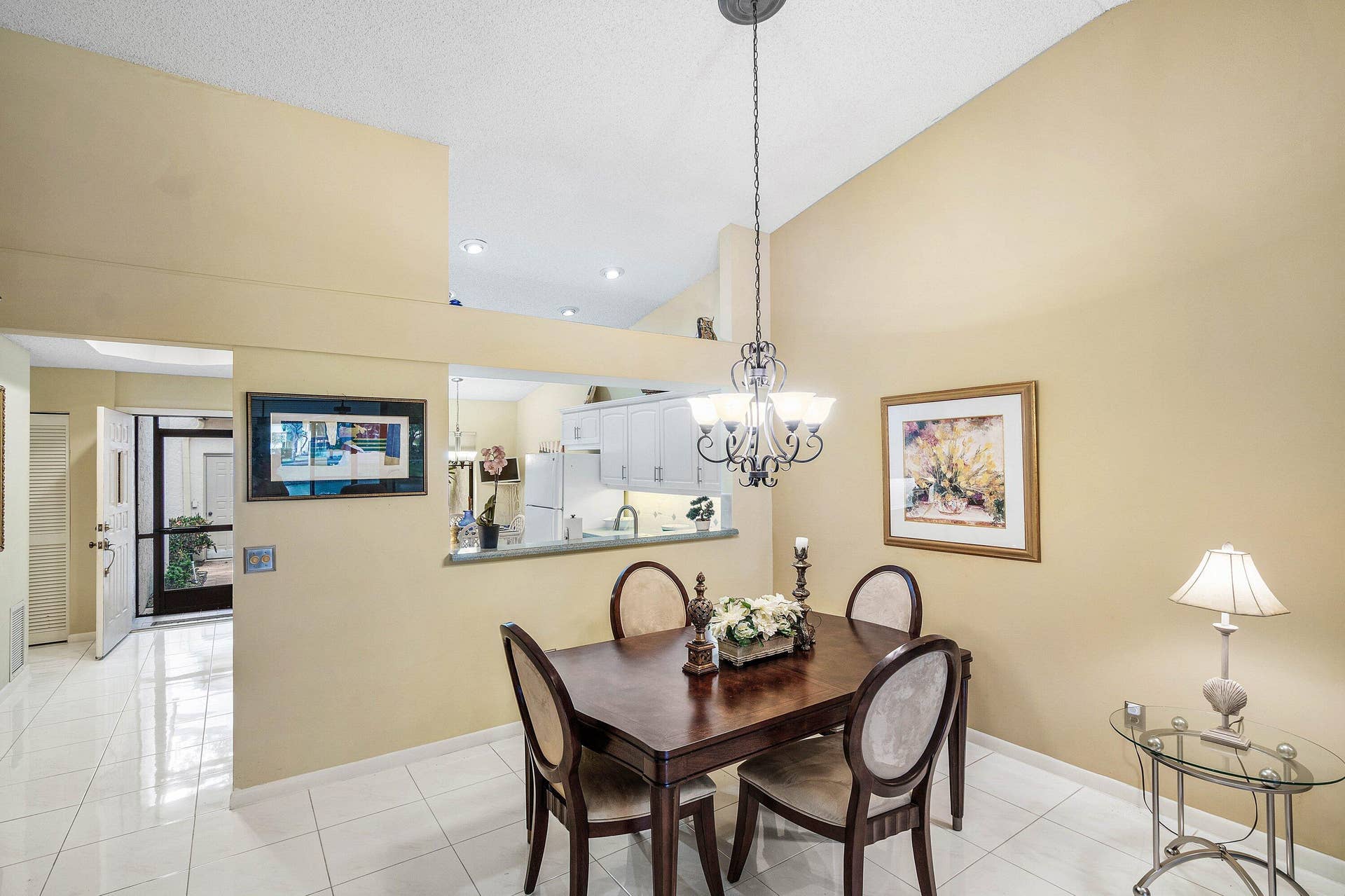 5265 FAIRWAY WOODS Drive, #3112, Delray Beach, FL 33484 Vaulted Ceilings