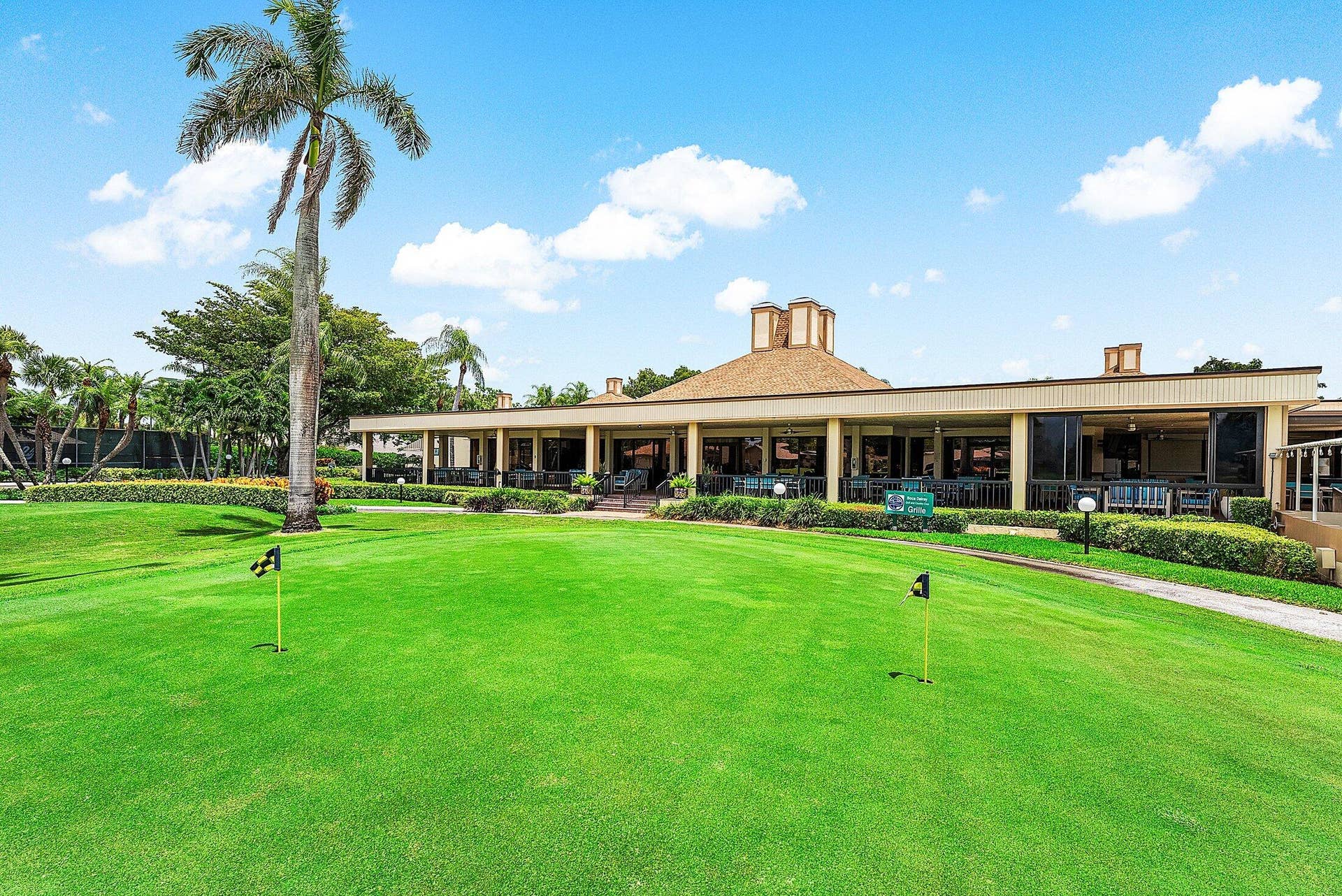 5265 FAIRWAY WOODS Drive, #3112, Delray Beach, FL 33484 Country Club Putting Green