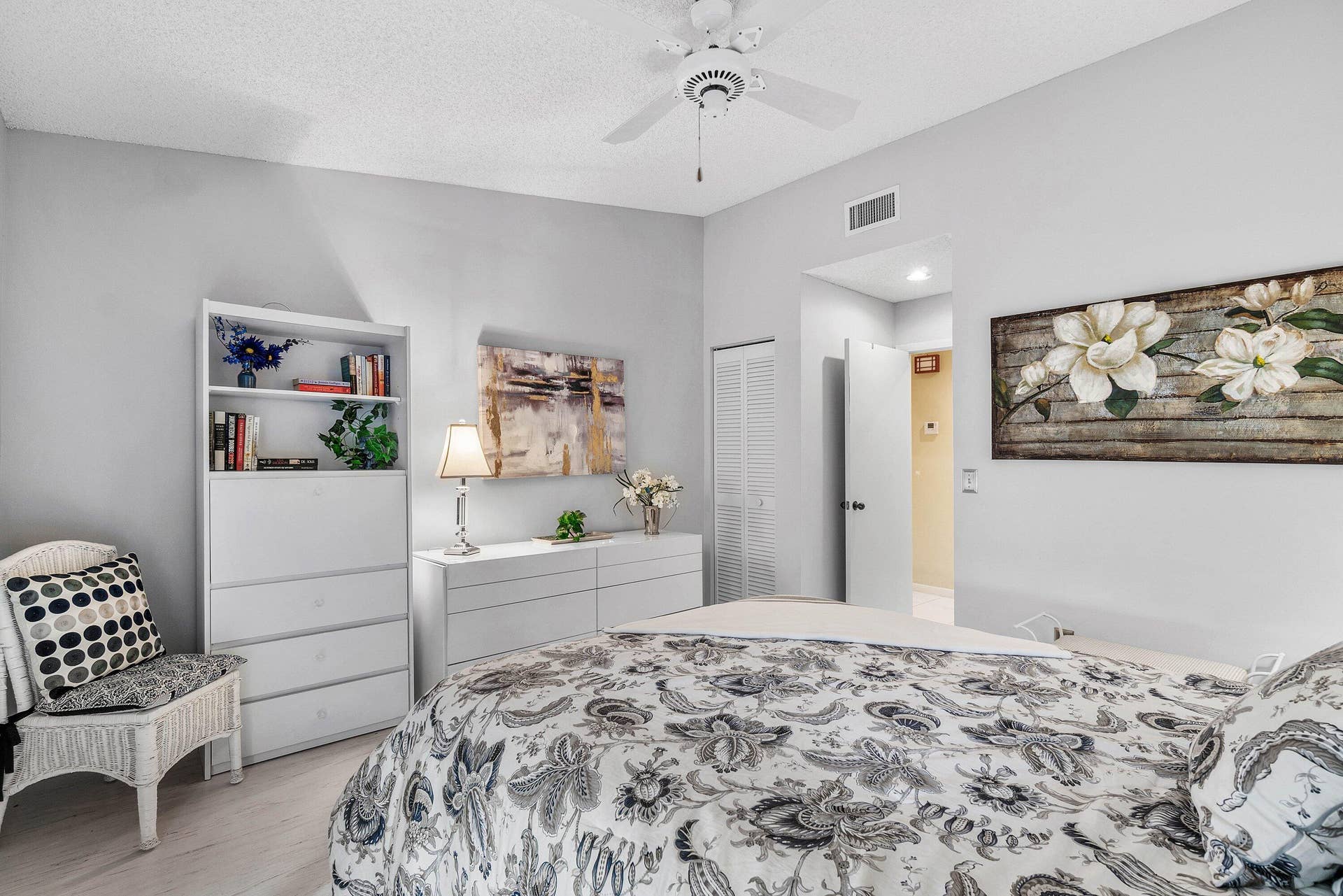 5265 FAIRWAY WOODS Drive, #3112, Delray Beach, FL 33484 Villa is Loaded w/ Closets