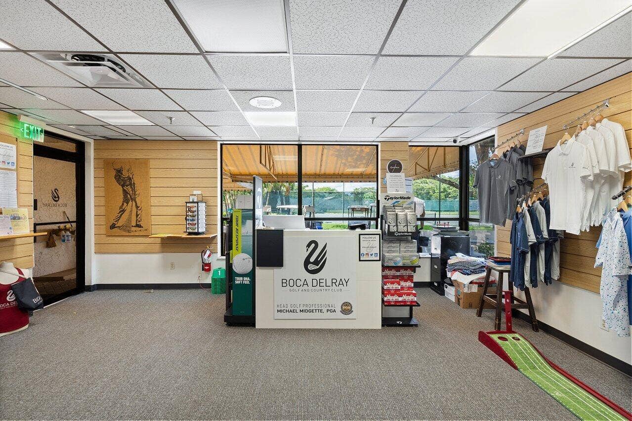5265 FAIRWAY WOODS Drive, #3112, Delray Beach, FL 33484 Country Club Pro Shop Equipment
