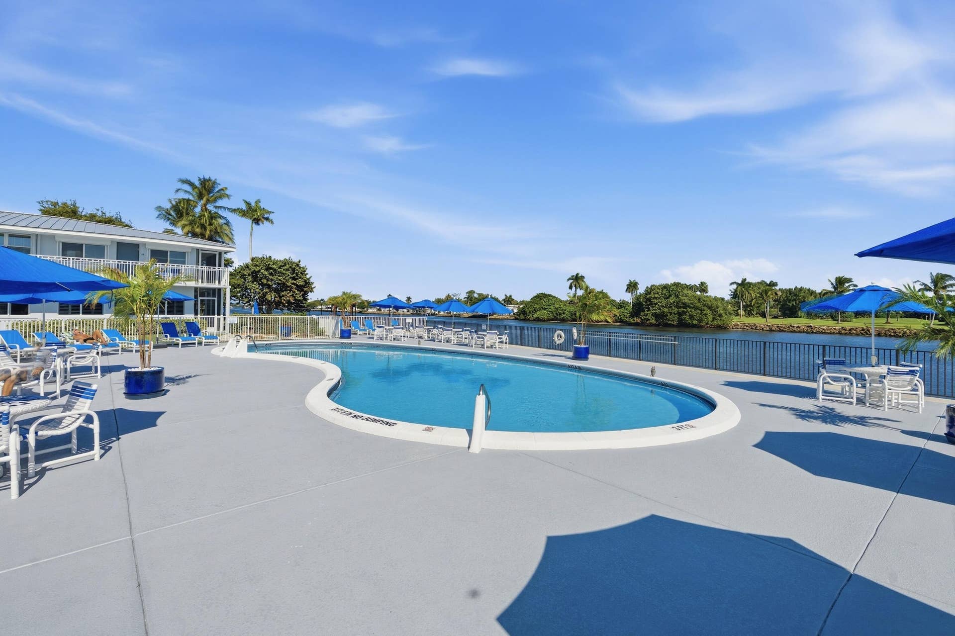 2570 S FEDERAL Highway, #10, Boynton Beach, FL 33435 Hampshire Gardens Pool January 2026 - 2