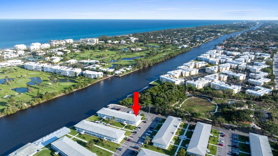 Property photo for 2570 S FEDERAL Highway, #10, Boynton Beach, FL