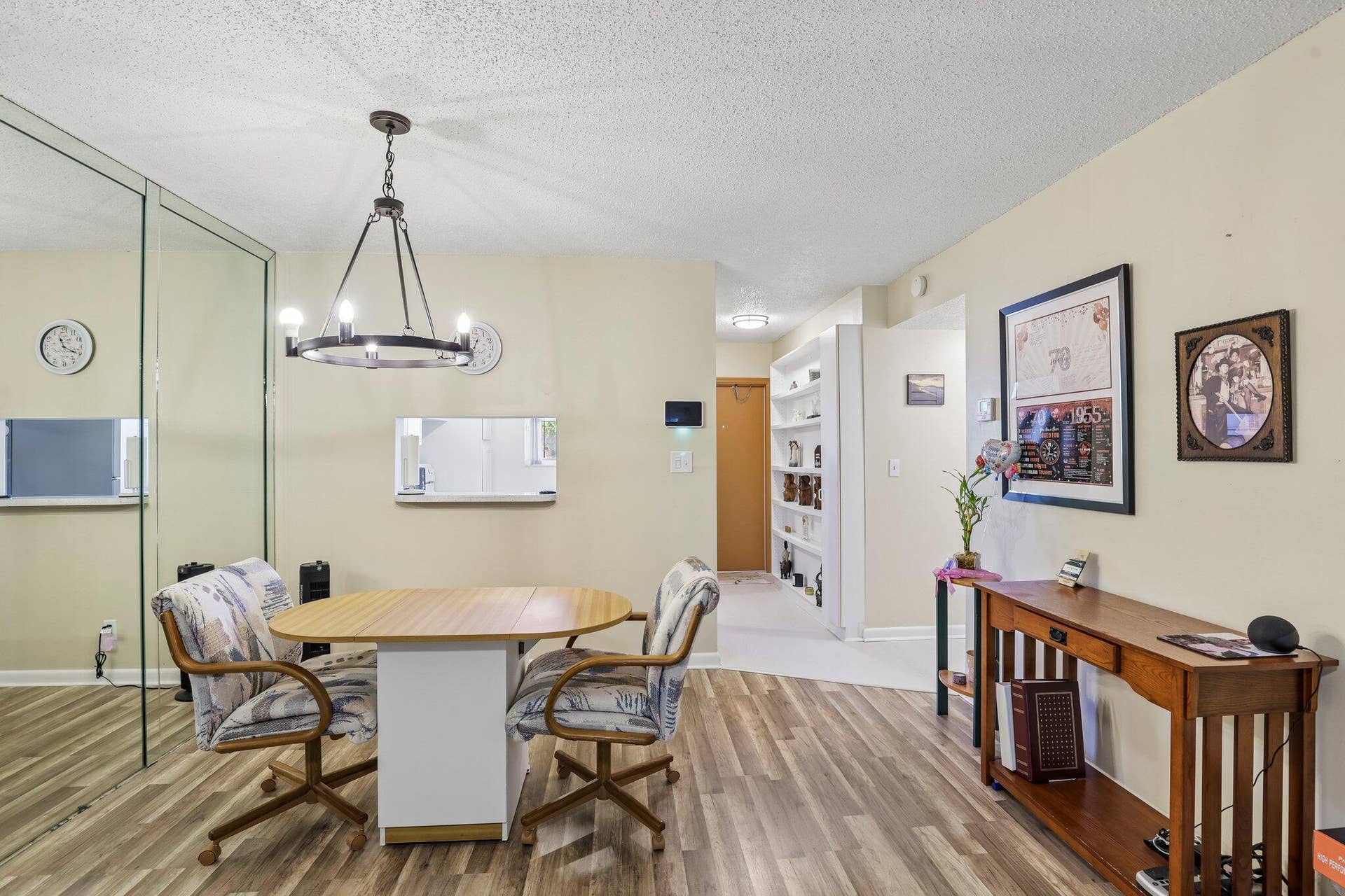 8400 LAGOS DE CAMPO Boulevard, #303, Tamarac, FL 33321 DINING ROOM