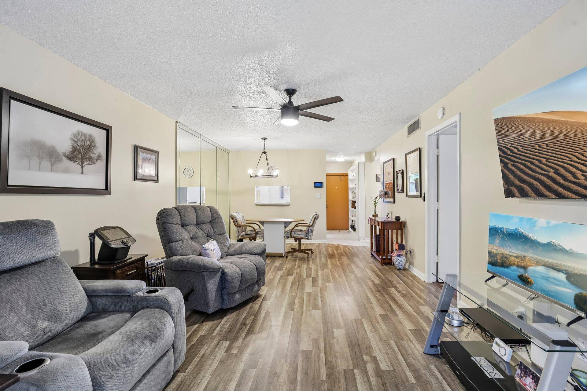 8400 LAGOS DE CAMPO Boulevard, #303, Tamarac, FL 33321 LIVING AREA