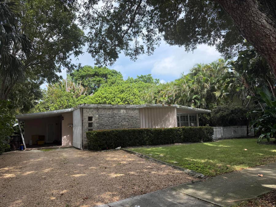 Property photo for 253 DESOTA Road, West Palm Beach, FL
