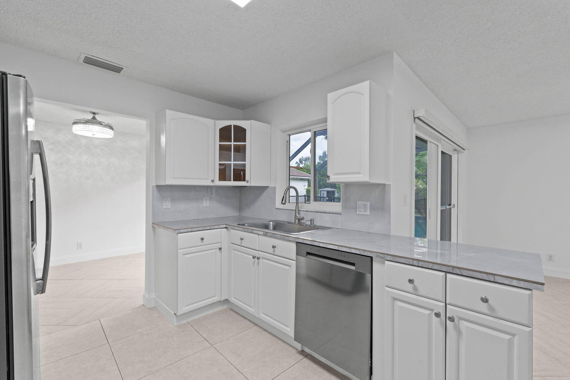 2315 NW 98th Lane, Coral Springs, FL 33065 17-web-or-mls-A7400971