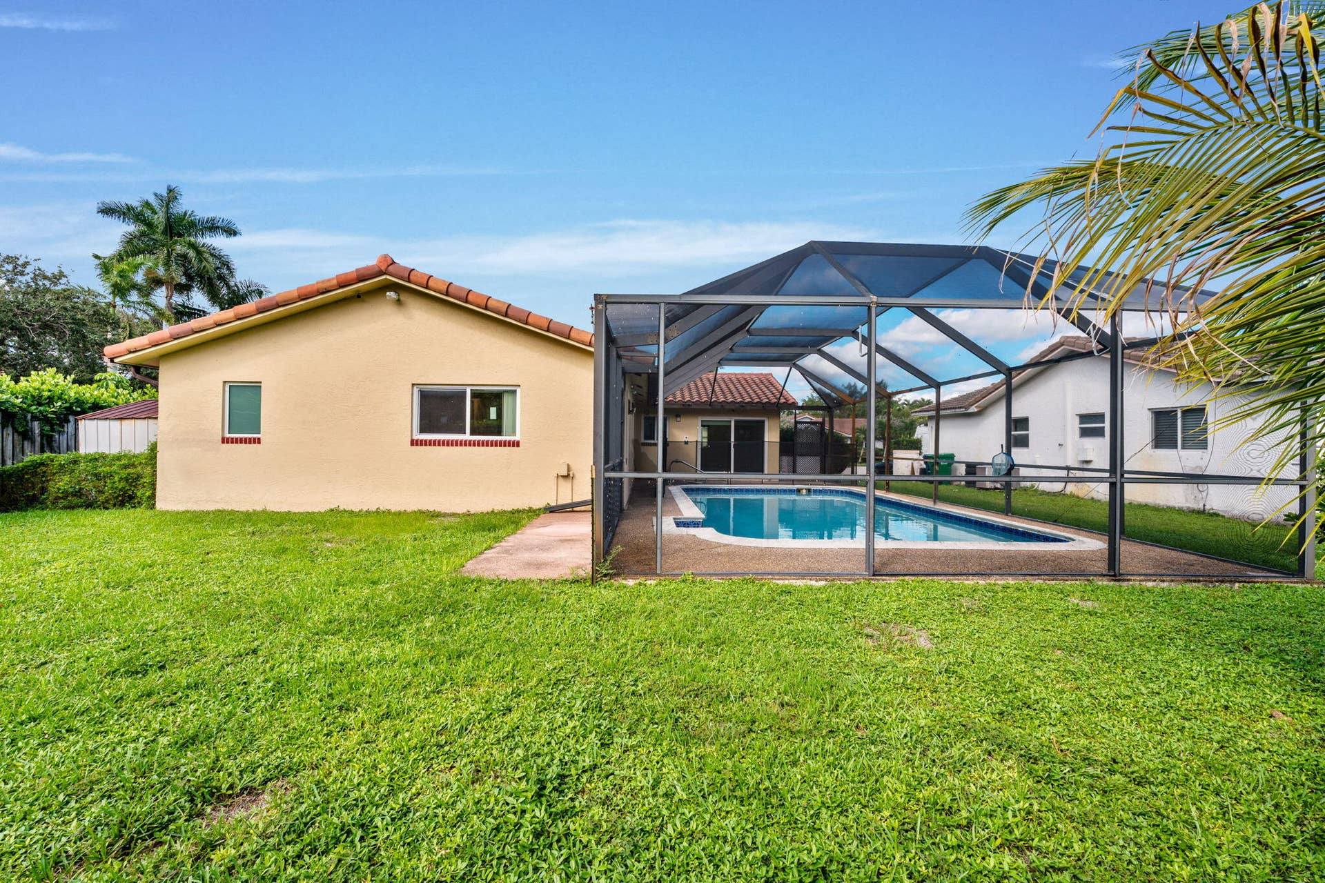 2315 NW 98th Lane, Coral Springs, FL 33065 39-web-or-mls-A7400931