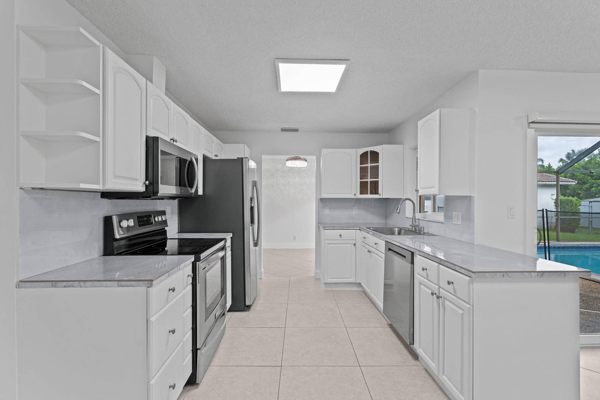 2315 NW 98th Lane, Coral Springs, FL 33065 15-web-or-mls-A7400965