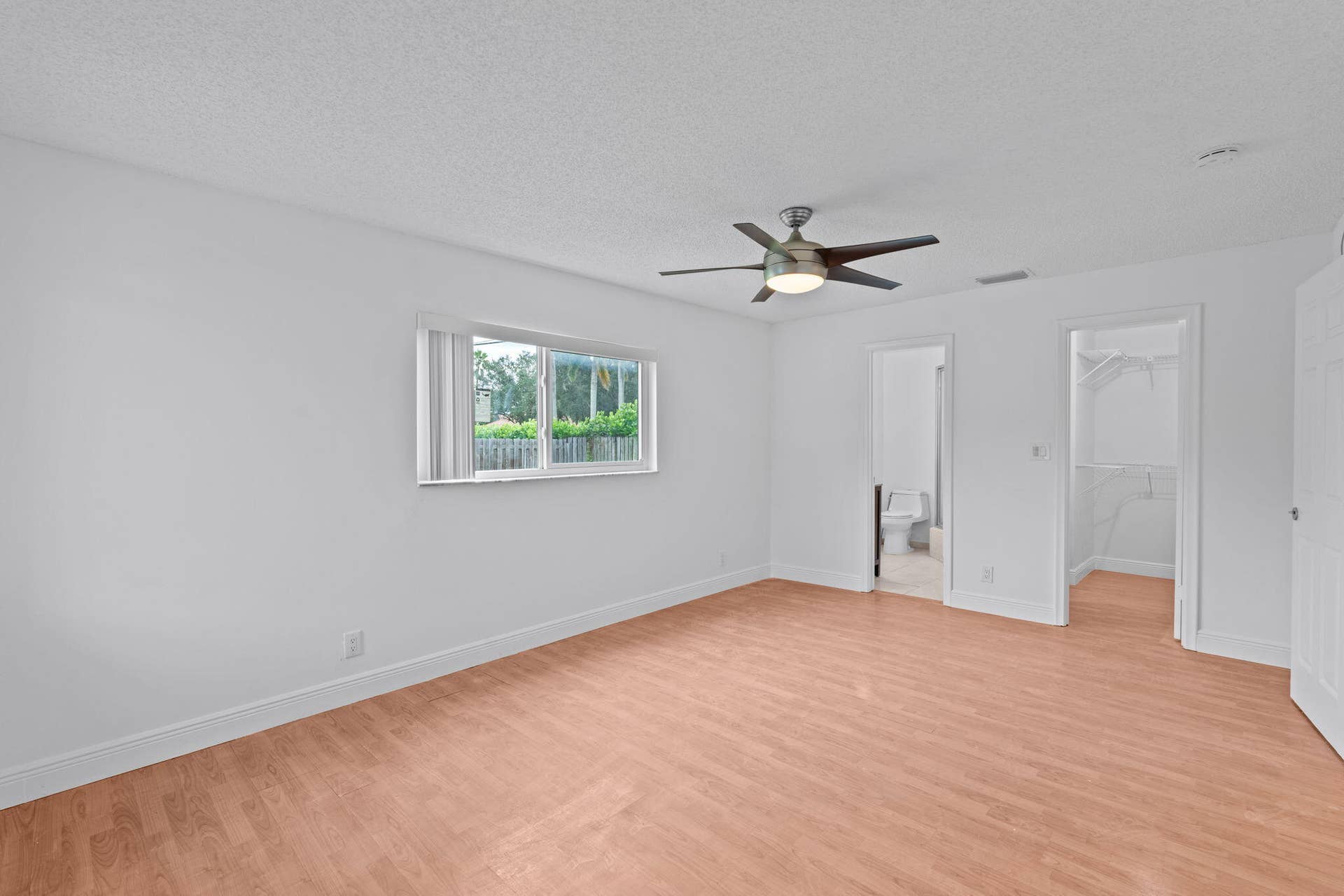 2315 NW 98th Lane, Coral Springs, FL 33065 23-web-or-mls-A7401076