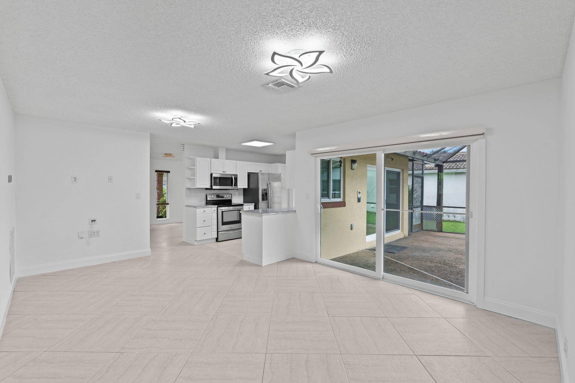 2315 NW 98th Lane, Coral Springs, FL 33065 11-web-or-mls-A7401049 (2)