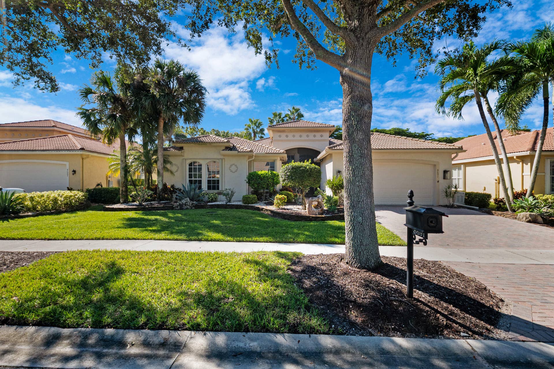 8691 Tierra Lago Cove, Lake Worth, FL 33467 1_accutour_01 8691-tierra-lago-cove -001