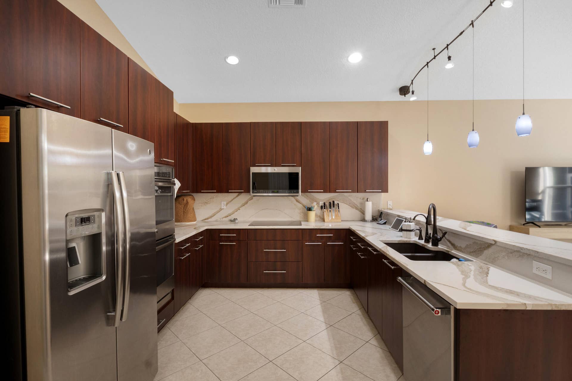 8691 Tierra Lago Cove, Lake Worth, FL 33467 18_accutour_01 8691-tierra-lago-cove -01