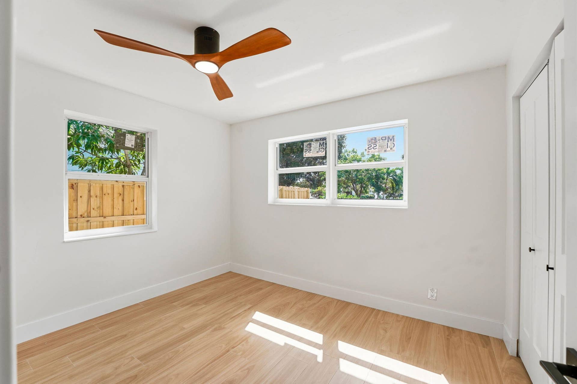 1023 Andrews Road, West Palm Beach, FL 33405 19-web-or-mls-019_DSC04188