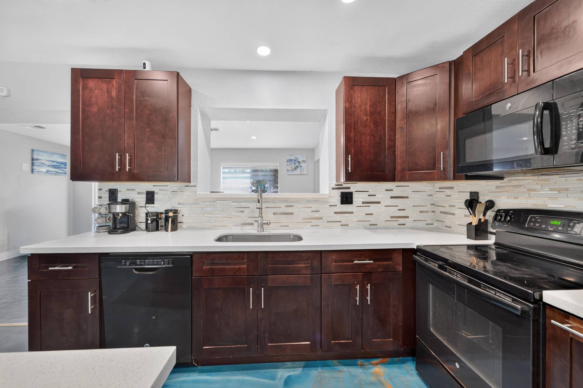 8800 NW 15TH Street, Pembroke Pines, FL 33024 kitchen