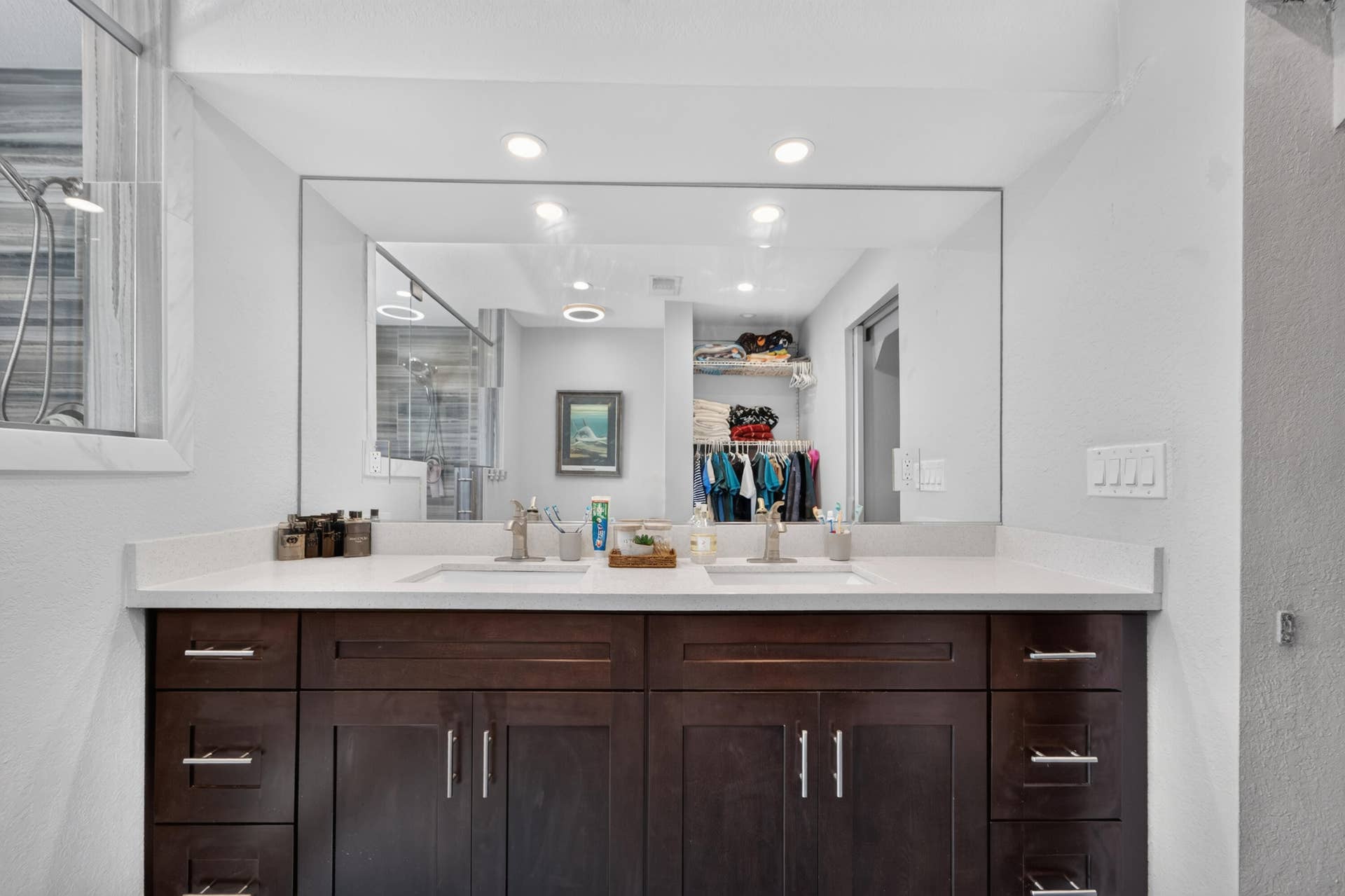 8800 NW 15TH Street, Pembroke Pines, FL 33024 main bathroom