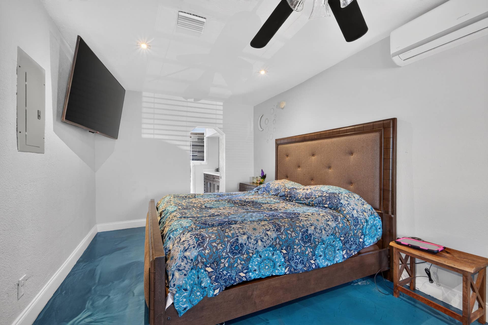 8800 NW 15TH Street, Pembroke Pines, FL 33024 main bedroom
